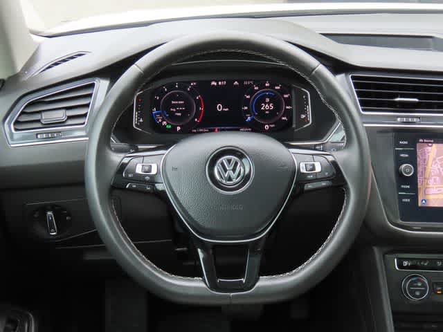 Used 2021 Volkswagen Tiguan SEL w/ 3rd Row Seat Package AWD/4WD image 21