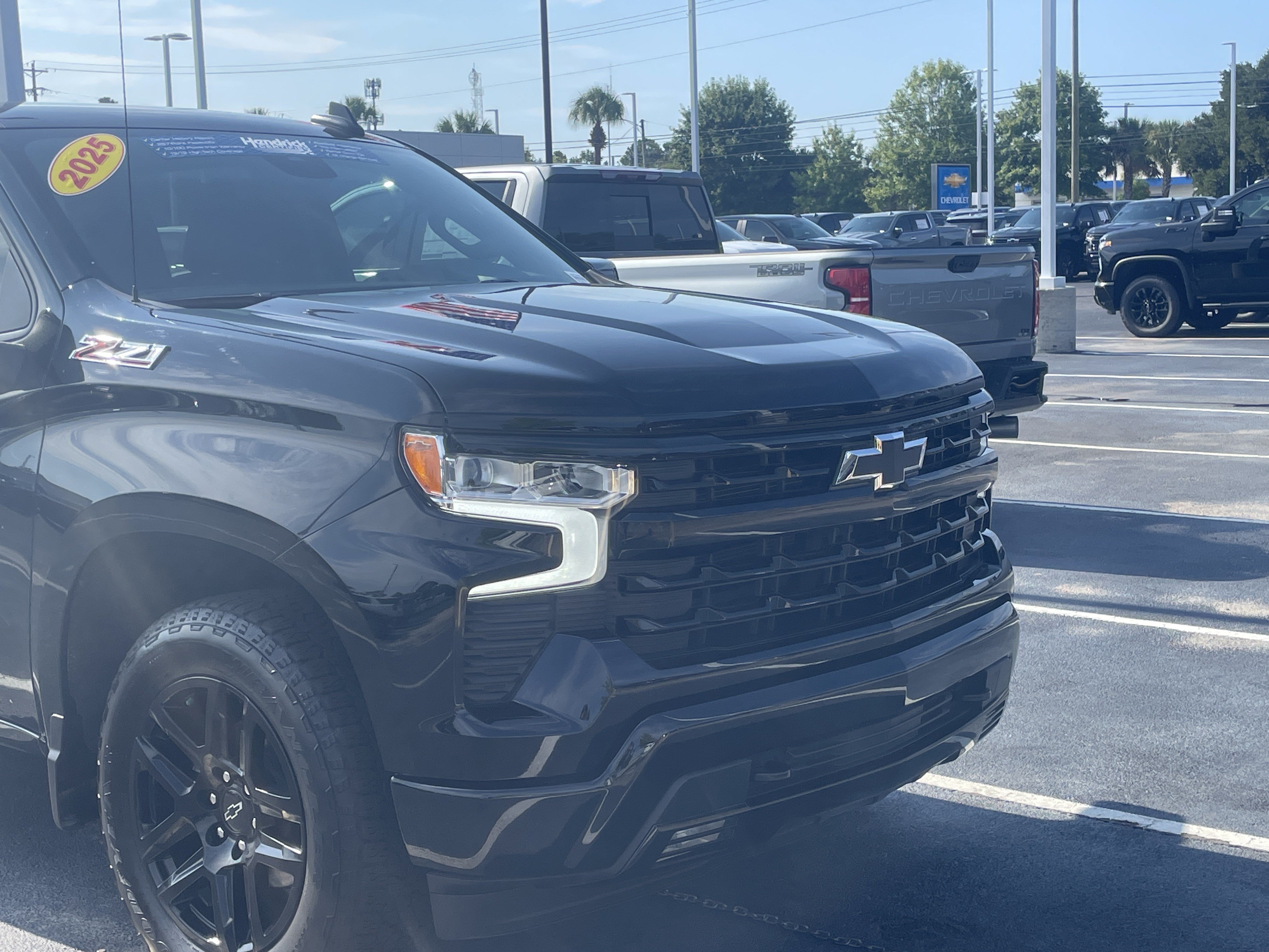 Used 2025 Chevrolet Silverado 1500 RST AWD/4WD image 3