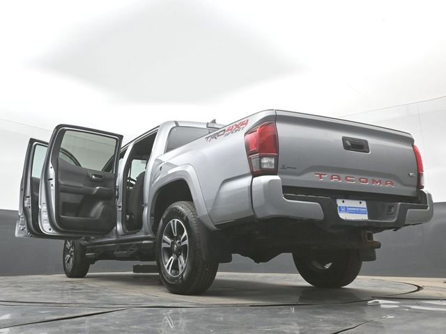 Used 2019 Toyota Tacoma TRD Sport AWD/4WD image 52
