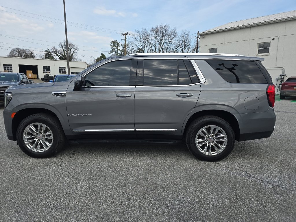 Used 2021 GMC Yukon SLT w/ SLT Premium Package image 10