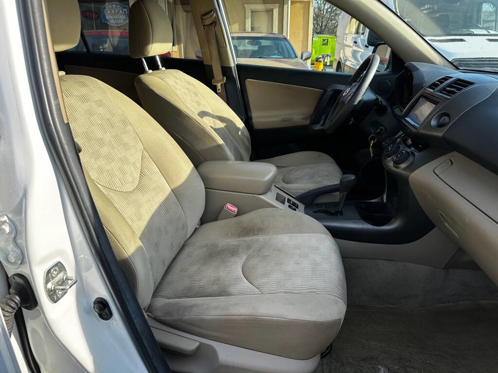 Used 2011 Toyota RAV4 2WD image 9