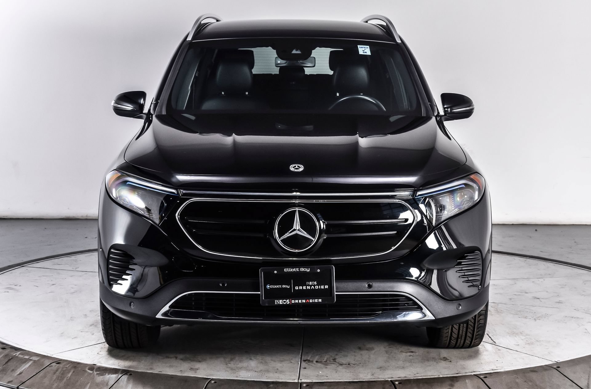 Used 2023 Mercedes-Benz EQB 300 4MATIC image 8
