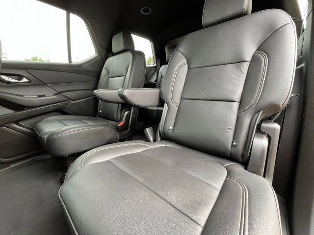 Used 2022 Chevrolet Traverse LT w/ LT Premium Package image 27