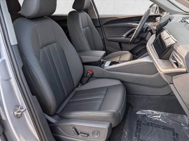 Used 2025 Audi Q5 Premium w/ Convenience Package AWD/4WD image 24