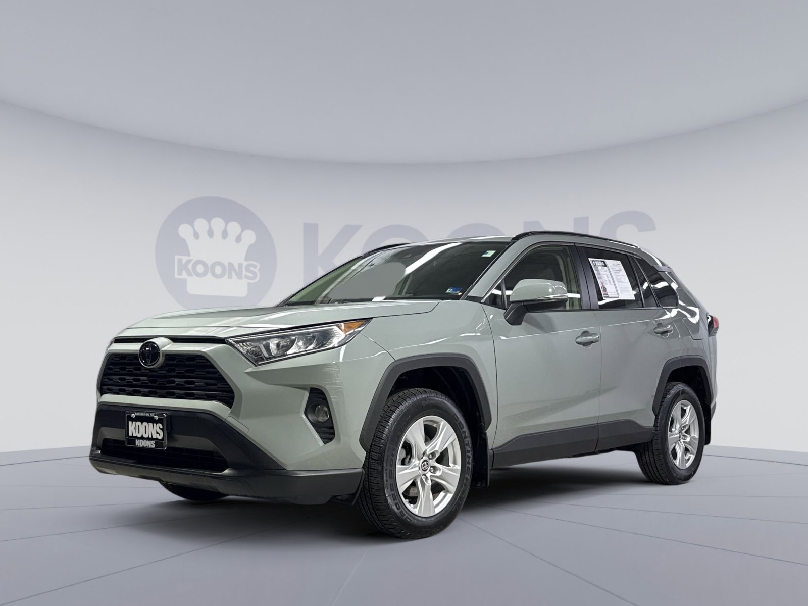 Used 2019 Toyota RAV4 XLE w/ Convenience Package image 1