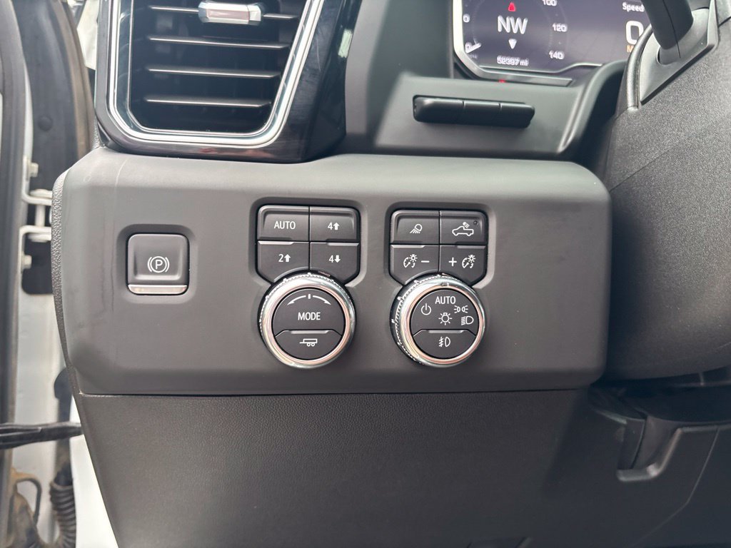 Used 2024 GMC Sierra 3500 Denali Ultimate AWD/4WD image 41