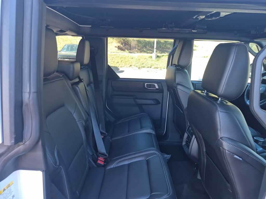 New 2026 Ford Bronco Outer Banks w/ Sasquatch Package AWD/4WD image 23