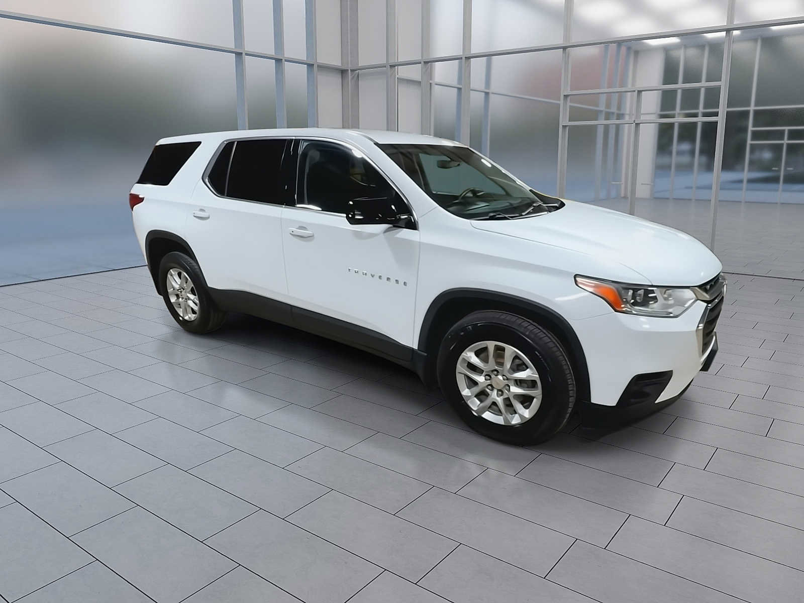 Used 2020 Chevrolet Traverse LS AWD/4WD image 2