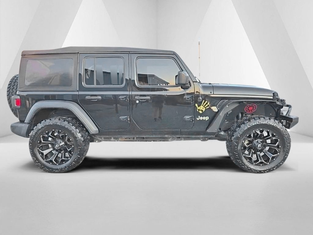 Used 2018 Jeep Wrangler Unlimited Sport AWD/4WD image 4