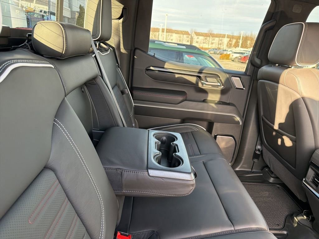 Used 2025 GMC Sierra 1500 AT4X image 38
