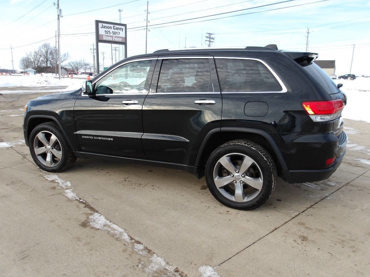 Used 2014 Jeep Grand Cherokee Limited w/ Luxury Group II image 12