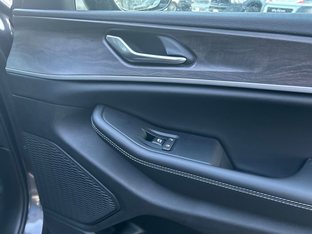 New 2026 Jeep Grand Cherokee Altitude image 39