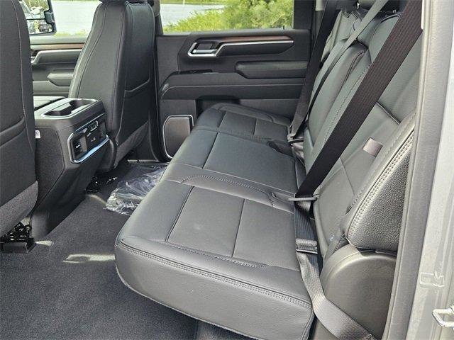 New 2025 GMC Sierra 3500 Denali w/ Denali Reserve Package image 10
