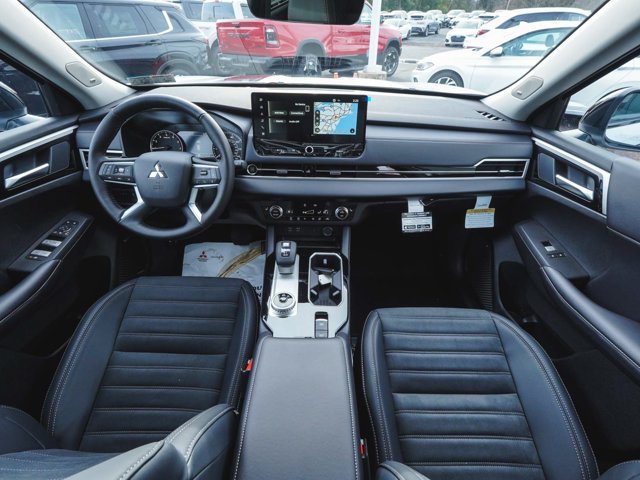 New 2026 Mitsubishi Outlander AWD image 39