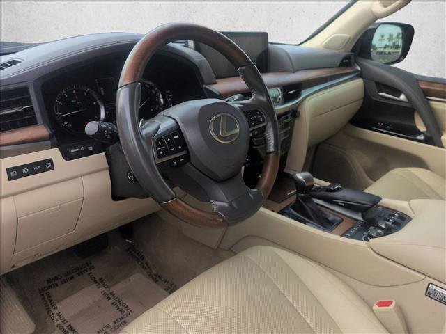 Used 2019 Lexus LX 570 4WD image 14