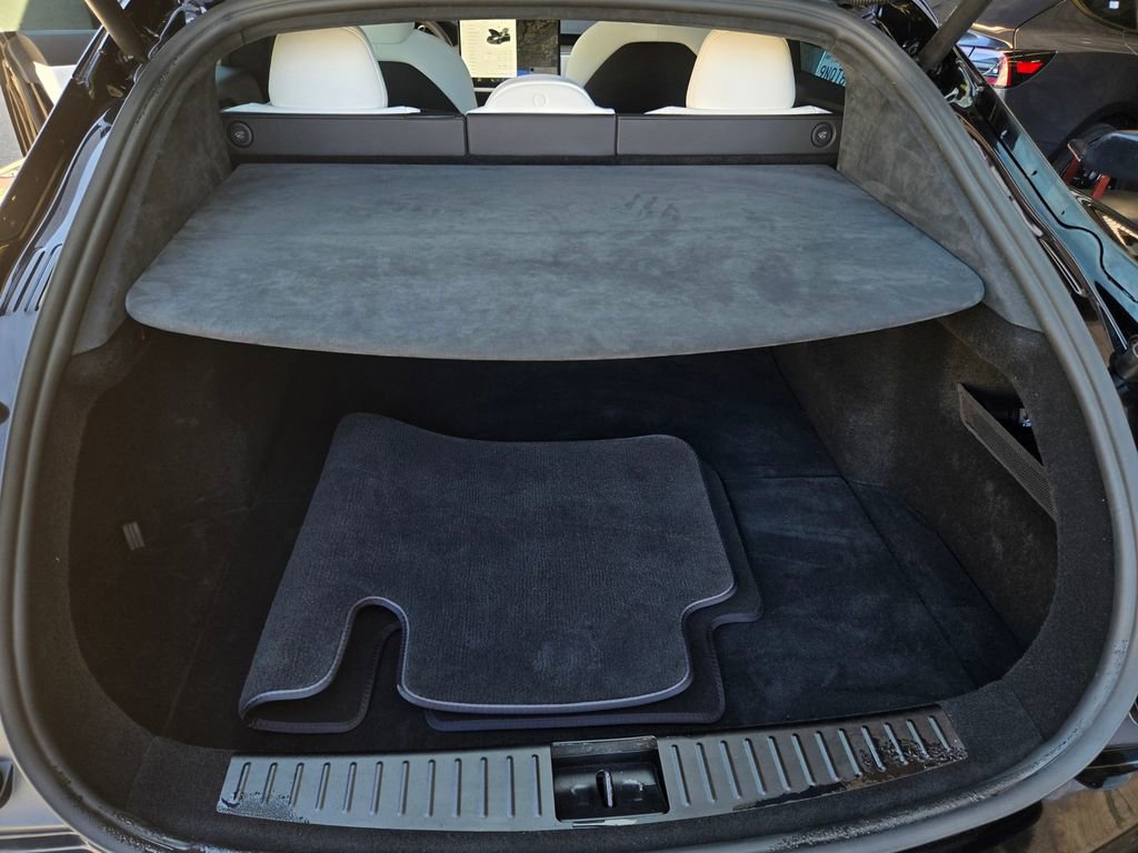 Used 2023 Tesla Model S AWD/4WD image 27
