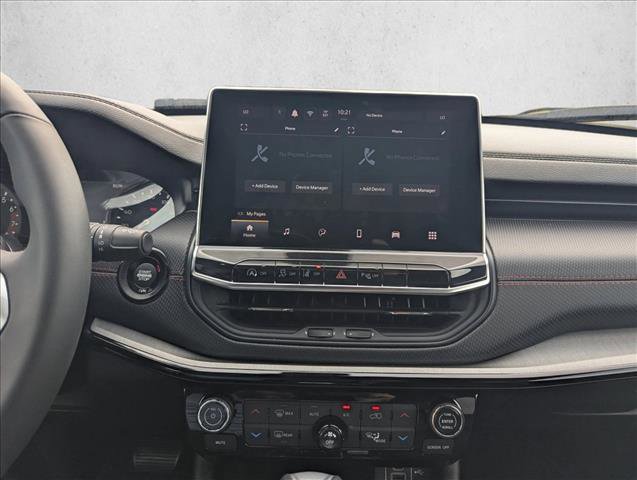 Used 2025 Jeep Compass Trailhawk image 12