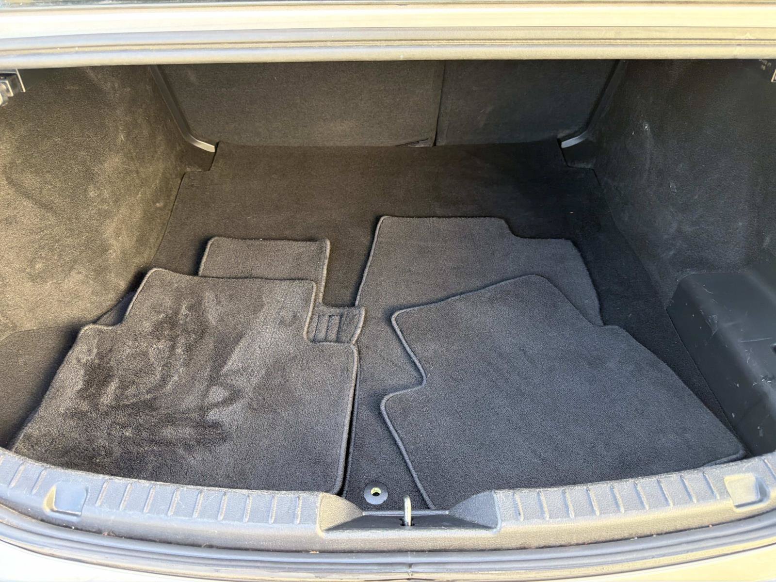 Used 2024 MAZDA MAZDA3 s FWD image 6
