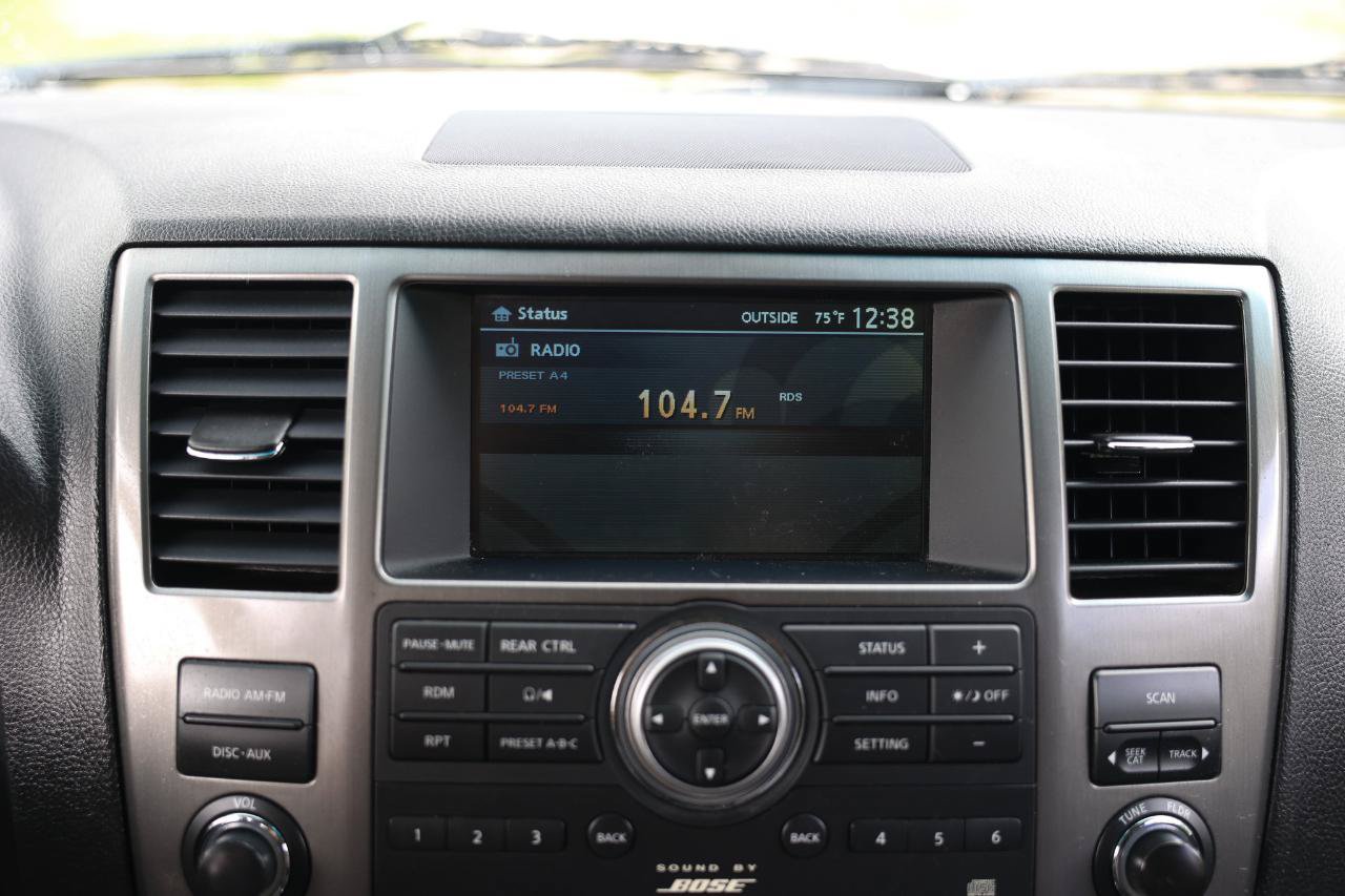 Used 2010 Nissan Armada Titanium RWD image 33