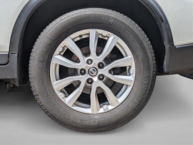 Used 2017 Nissan Rogue SV AWD/4WD video 4