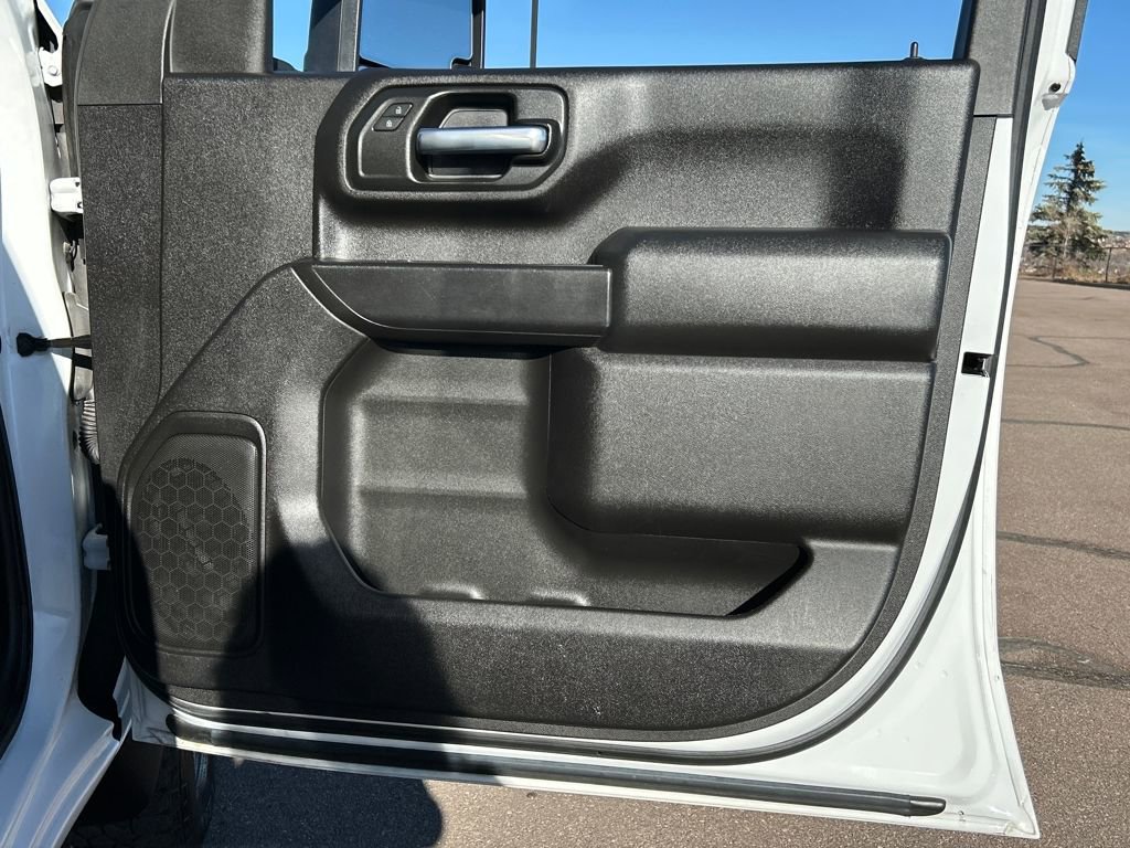 Used 2024 Chevrolet Silverado 2500 Custom w/ Custom Value Package image 33