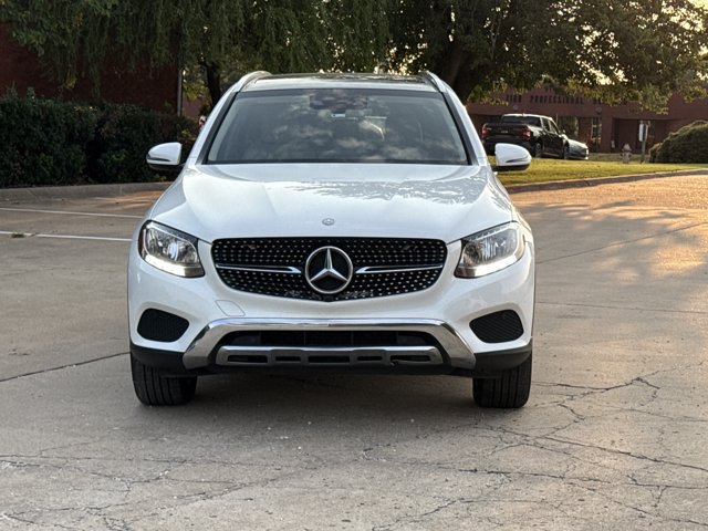 Used 2016 Mercedes-Benz GLC 300 4MATIC image 2