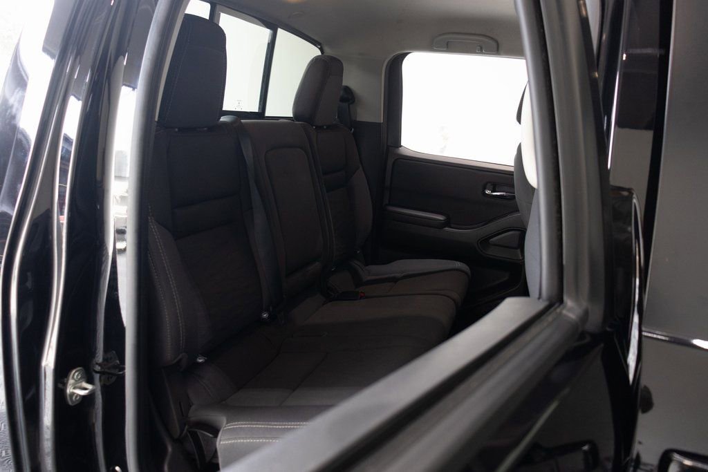 Used 2024 Nissan Frontier SV w/ SV Convenience Package RWD image 24