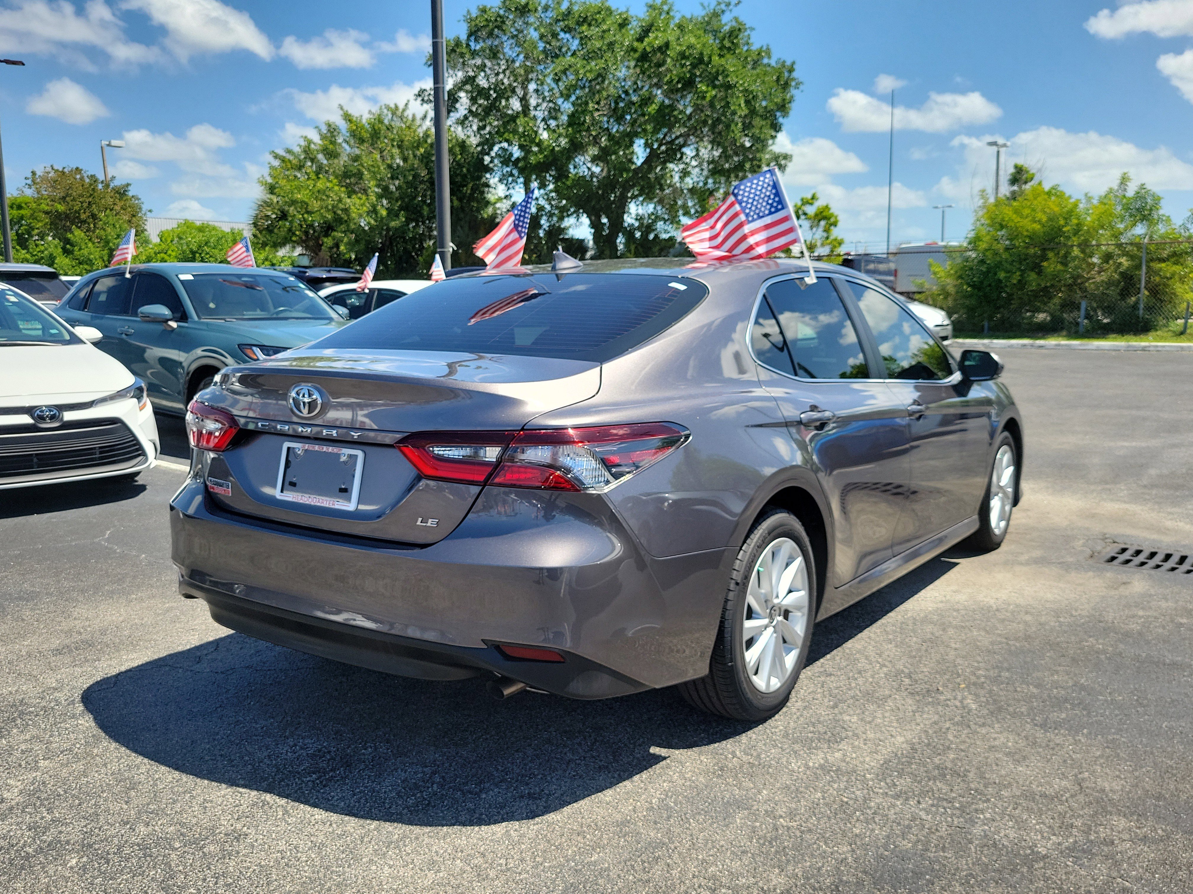 Used 2024 Toyota Camry LE w/ Convenience Package FWD image 12