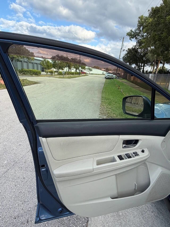 Used 2014 Subaru Crosstrek 2.0i Premium image 16