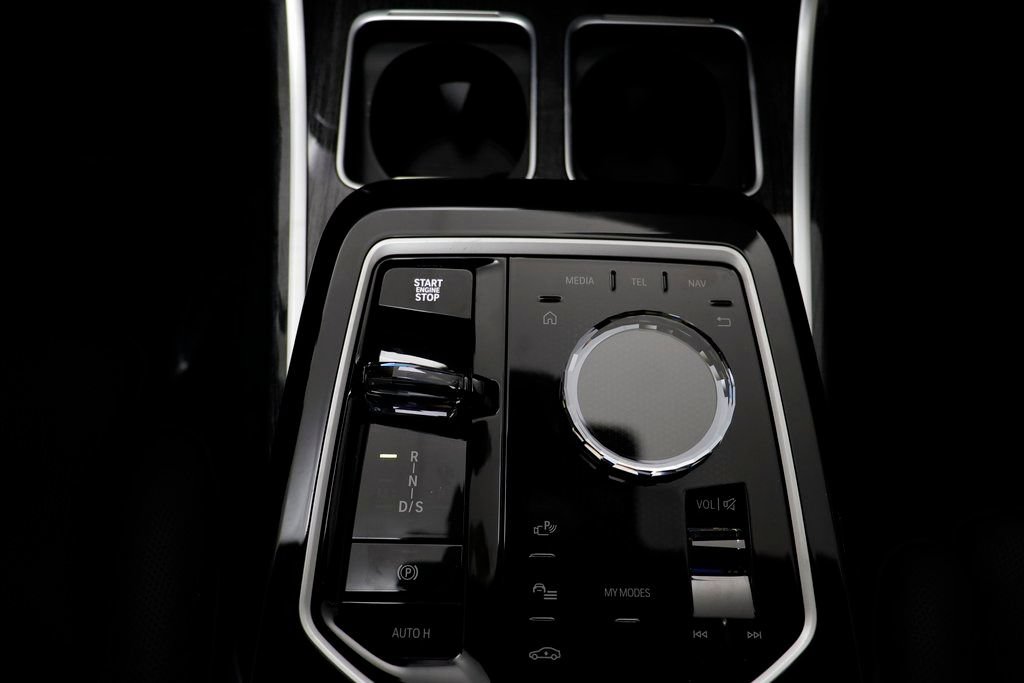 New 2026 BMW 760i xDrive w/ Executive Package AWD/4WD image 13