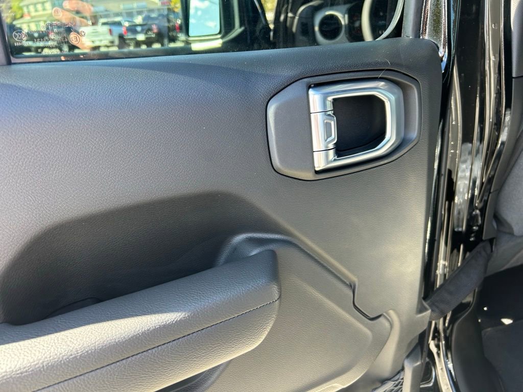 New 2026 Jeep Wrangler Unlimited Sport AWD/4WD image 25
