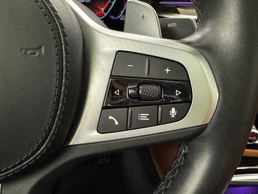 Used 2022 BMW 530i xDrive w/ M Sport Package image 25