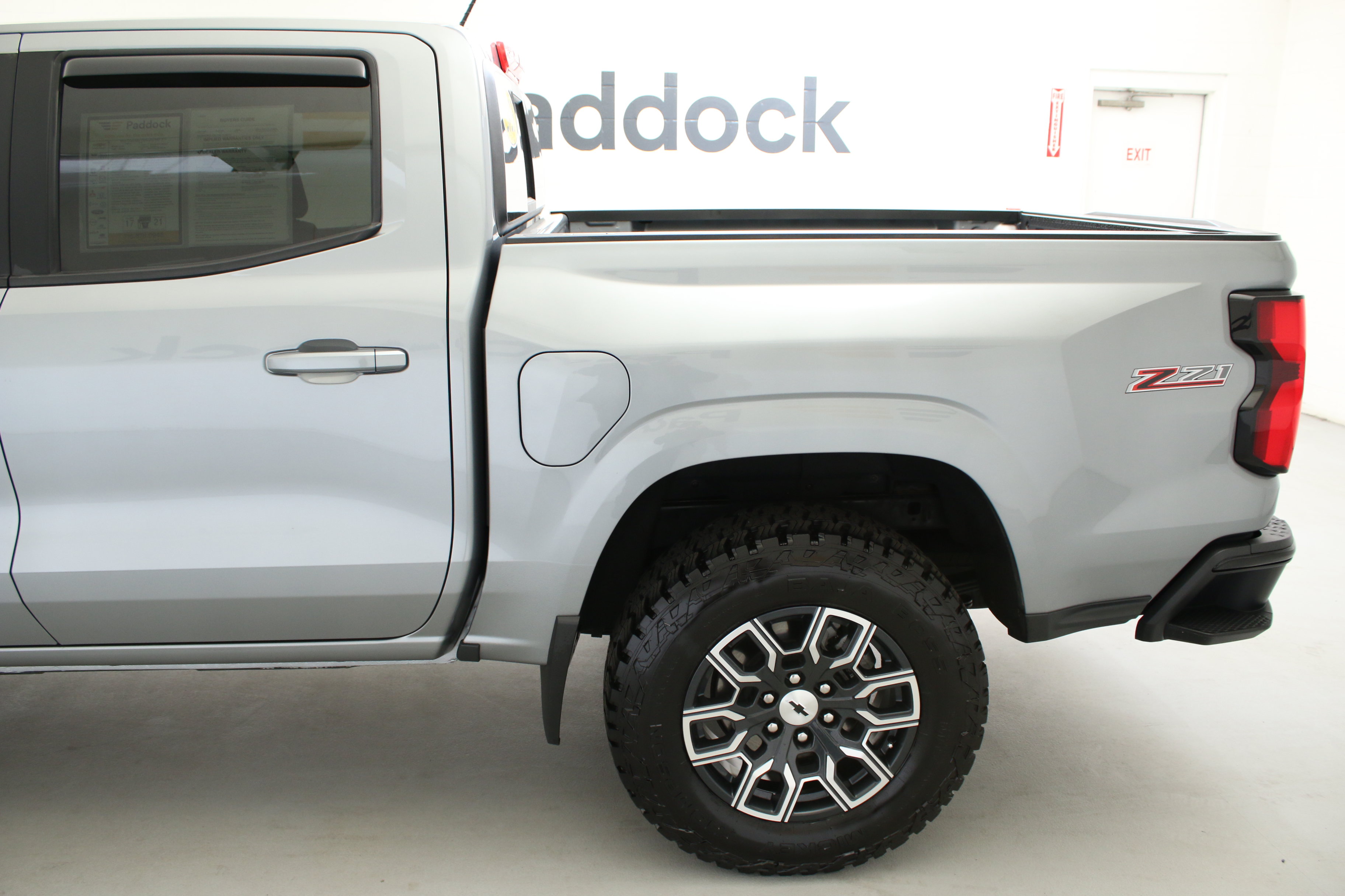 Used 2023 Chevrolet Colorado Z71 AWD/4WD image 5