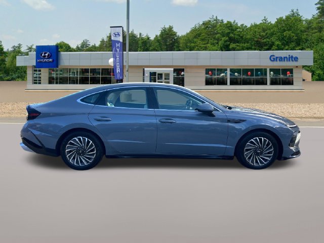 Used 2025 Hyundai Sonata SEL FWD image 6