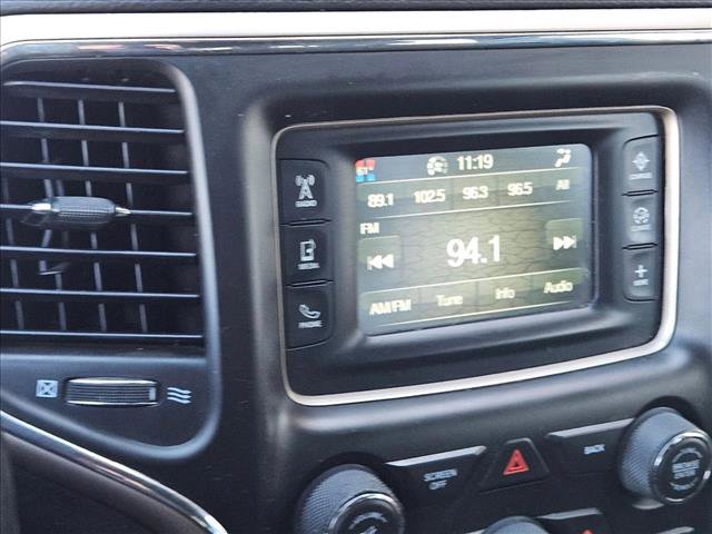 Used 2015 Jeep Grand Cherokee Laredo image 12