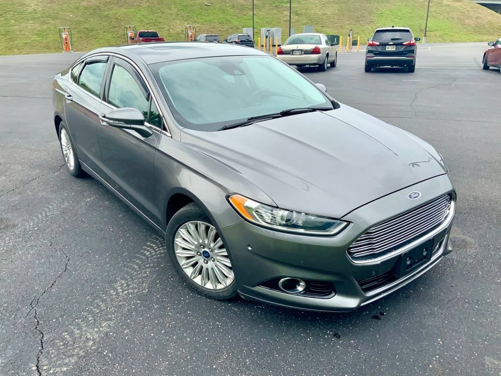 Used 2013 Ford Fusion Energi Titanium w/ Driver Assist Pkg FWD image 3
