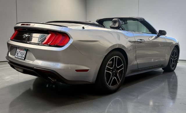 Used 2020 Ford Mustang Premium RWD image 6