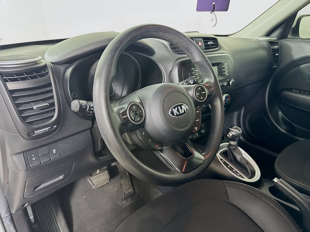Used 2016 Kia Soul FWD image 9