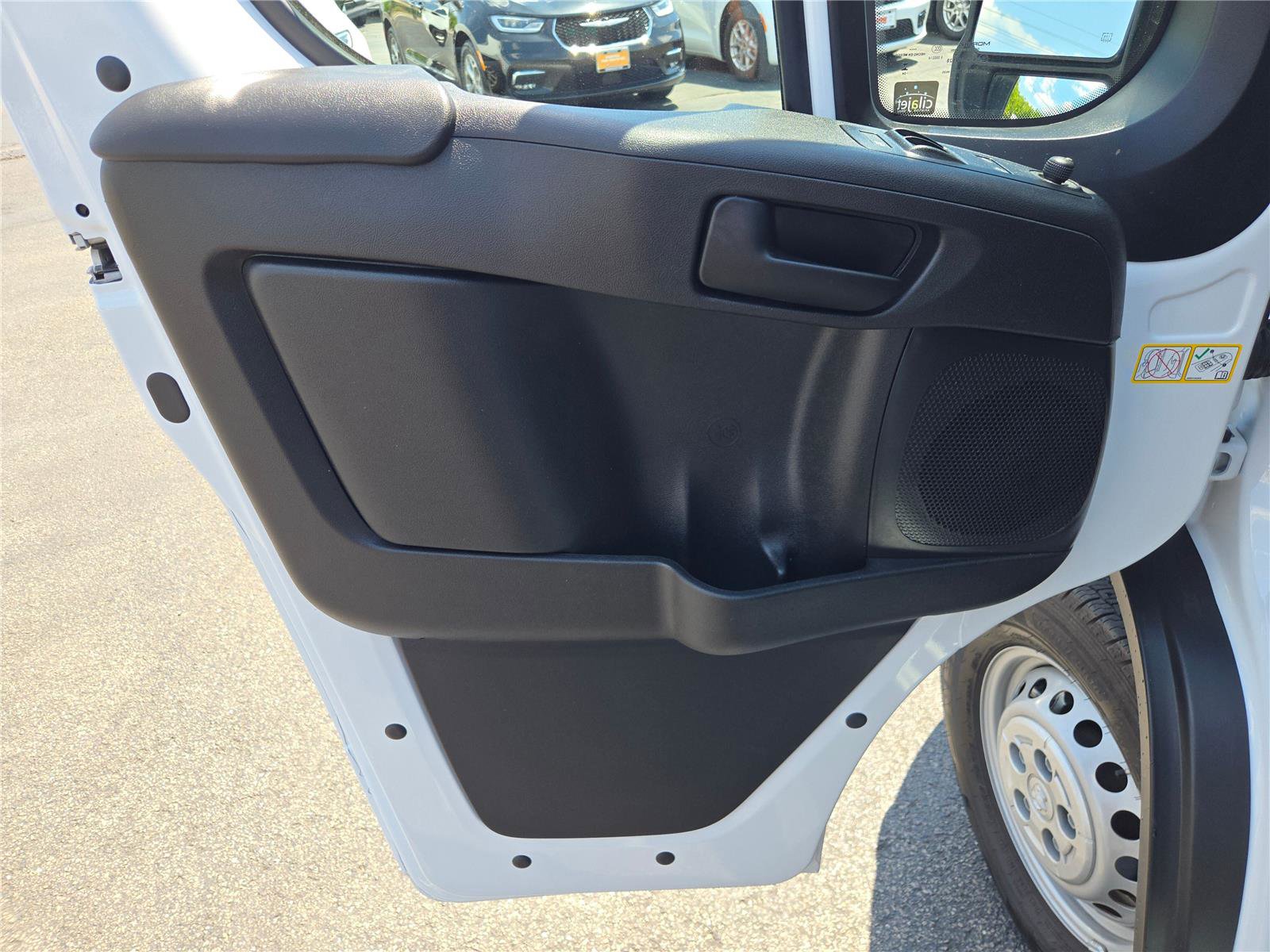 Used 2024 RAM ProMaster 3500 w/ Safety Group FWD image 21