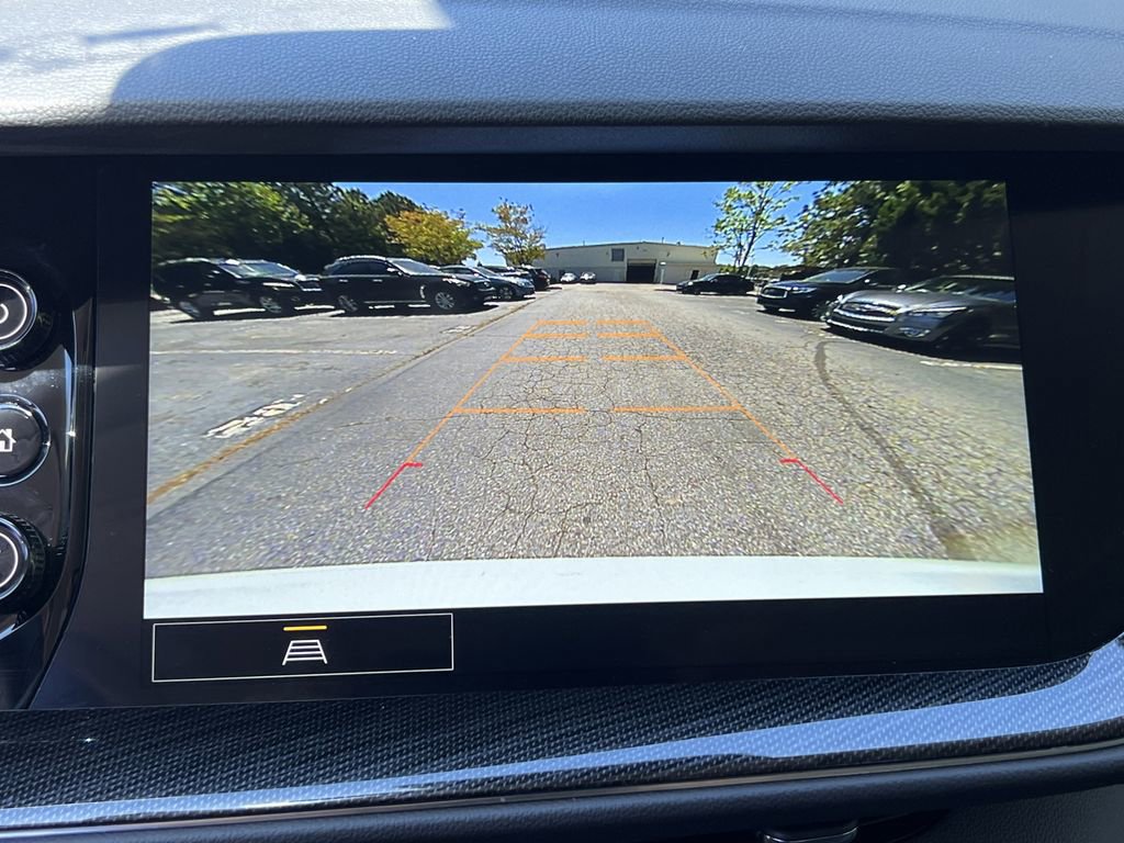 Used 2022 Buick Envision Essence w/ Safety Package FWD image 26