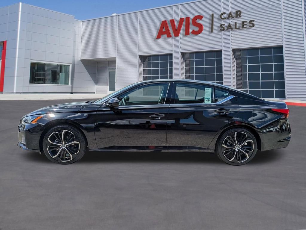 Used 2025 Nissan Altima 2.5 SR image 10