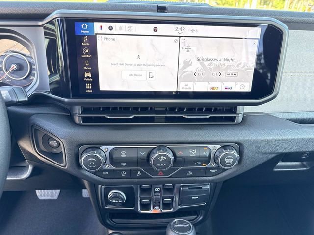 New 2026 Jeep Gladiator Sport image 22