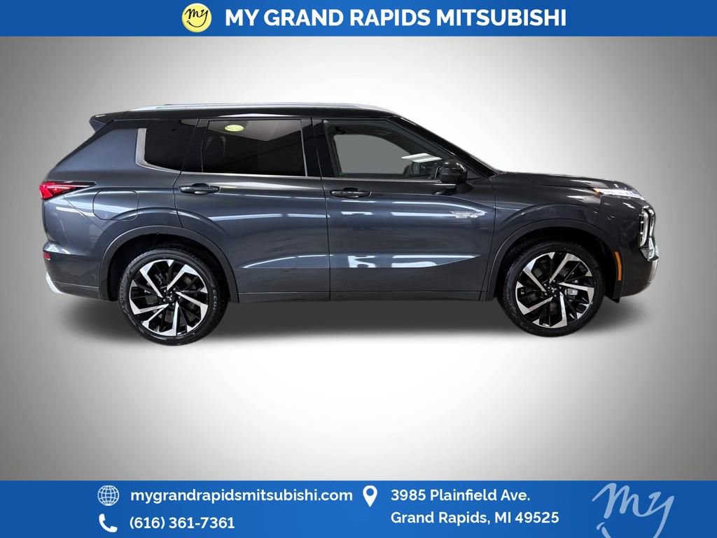 New 2025 Mitsubishi Outlander SEL video 2