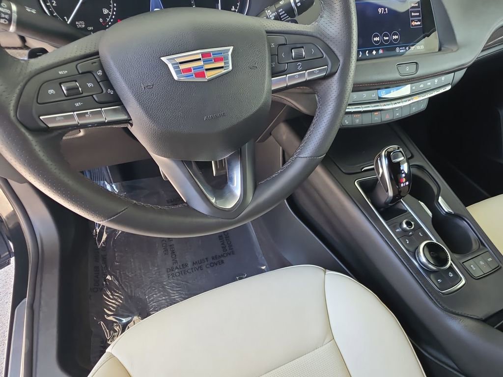 Used 2023 Cadillac XT4 Sport FWD image 11