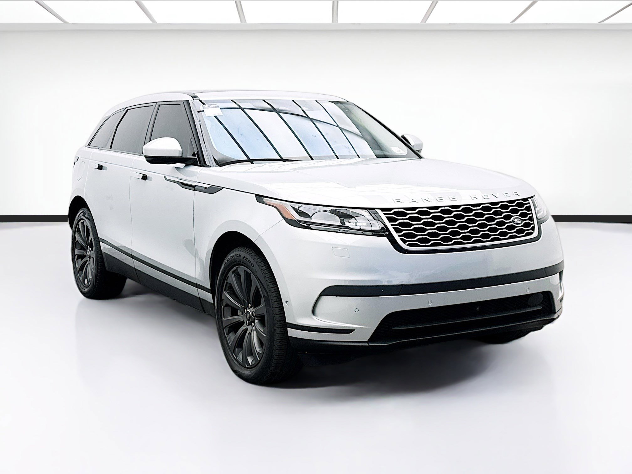 Used 2021 Land Rover Range Rover Velar S AWD/4WD image 3