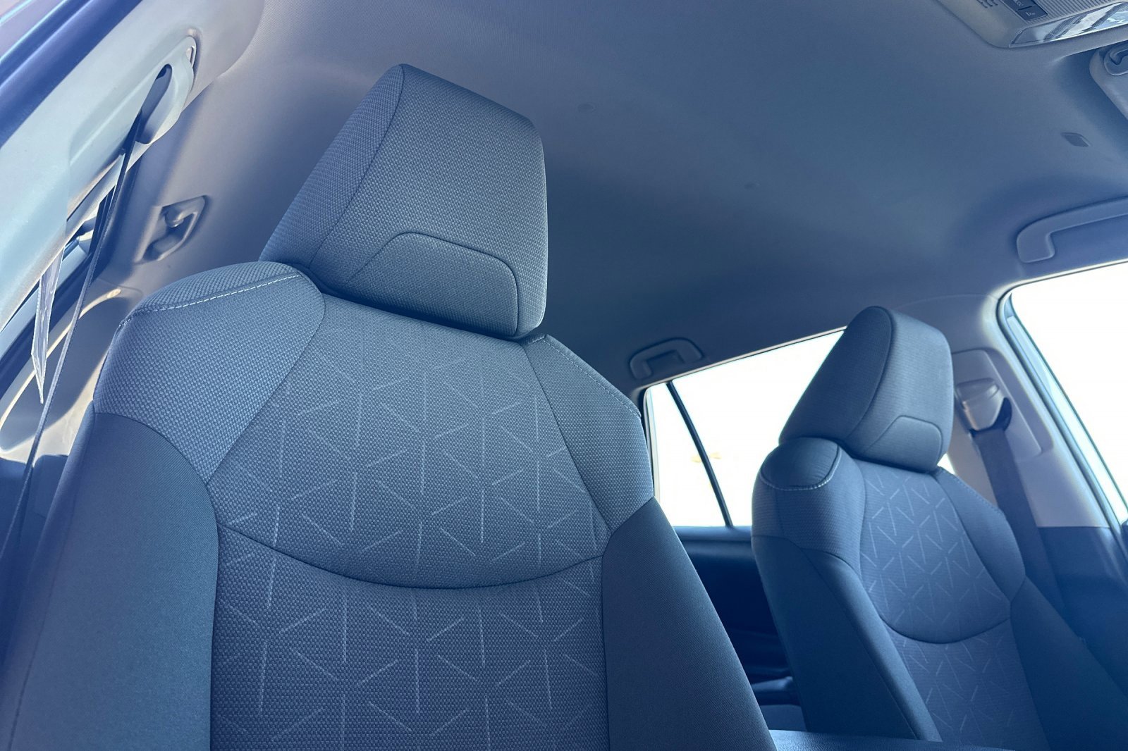 Used 2025 Toyota RAV4 XLE image 19