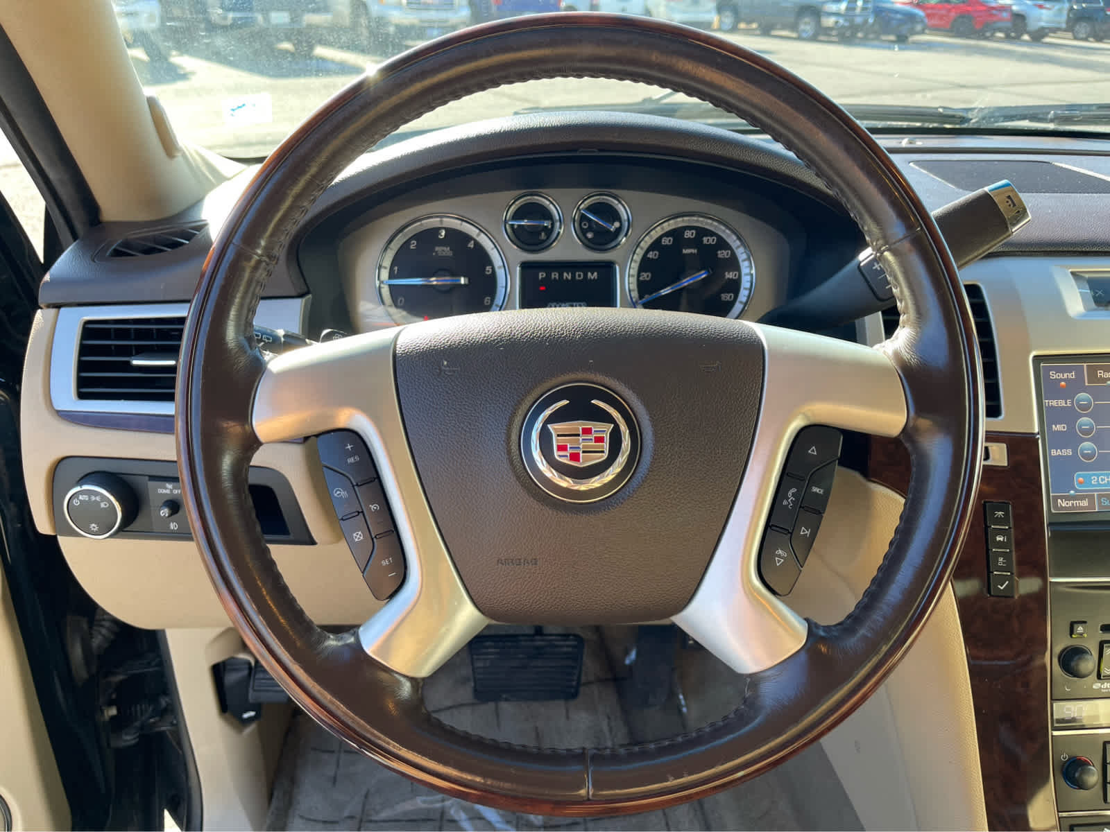 Used 2014 Cadillac Escalade Premium image 20