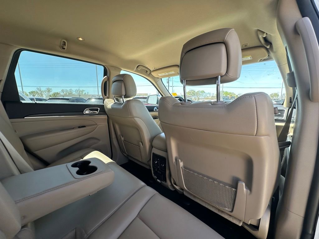 Used 2019 Jeep Grand Cherokee Limited AWD/4WD image 26