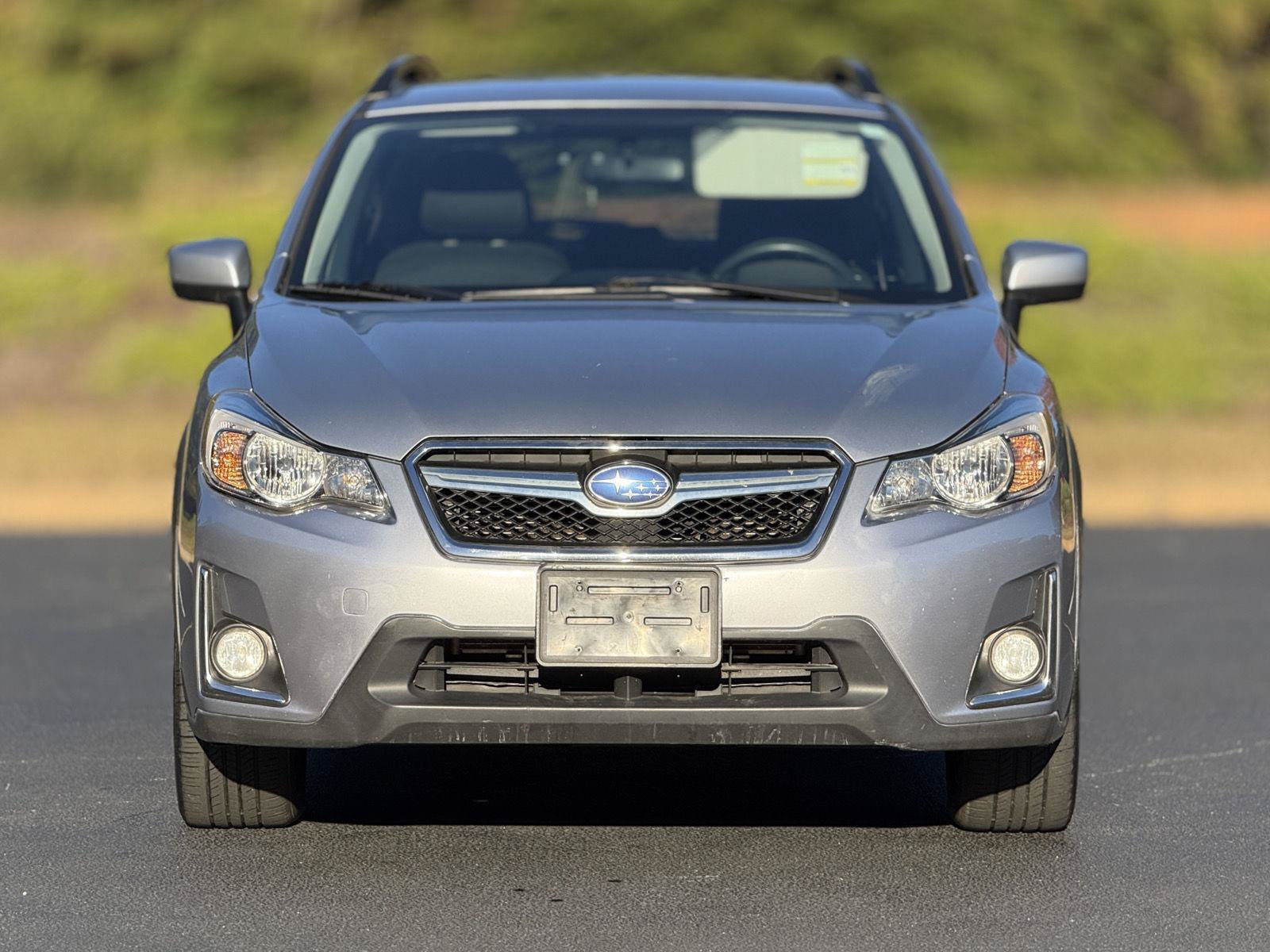 Used 2017 Subaru Crosstrek 2.0i Premium AWD/4WD image 2
