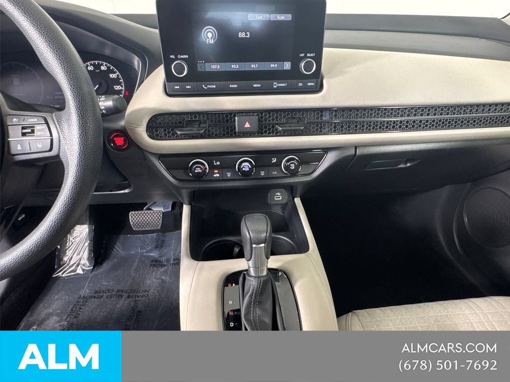 Used 2025 Honda HR-V LX image 31